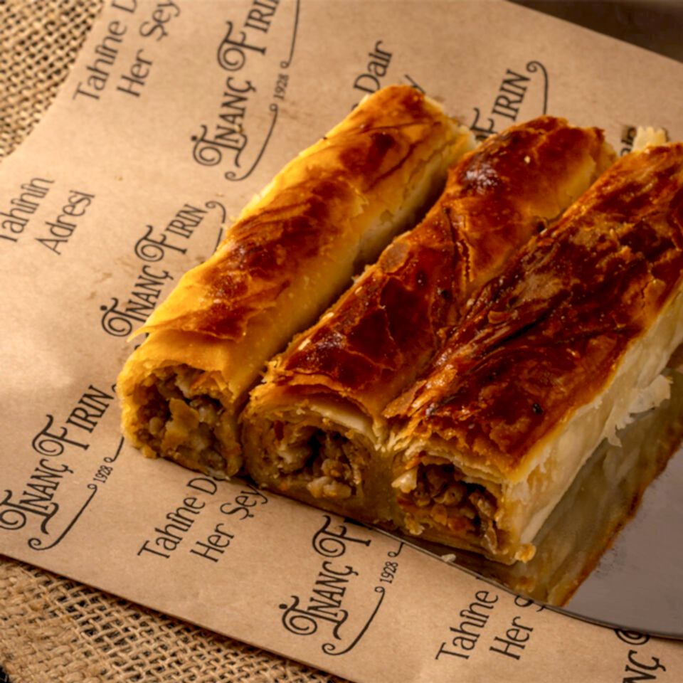 Kıymalı Boşnak Böreği Tepsi