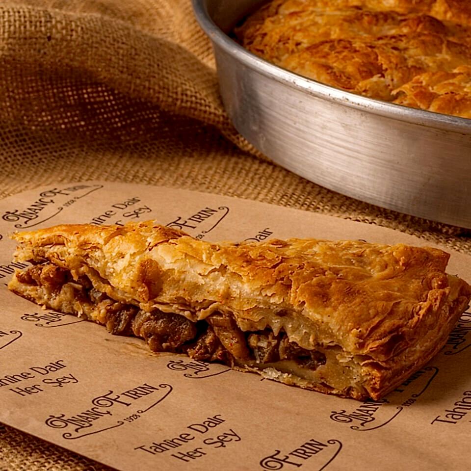 Patlıcanlı Arnavut Böreği Tepsi